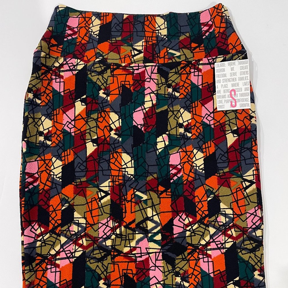 Small LuLaRoe Cassie